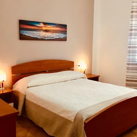 Anthea Bed & Breakfast 3*