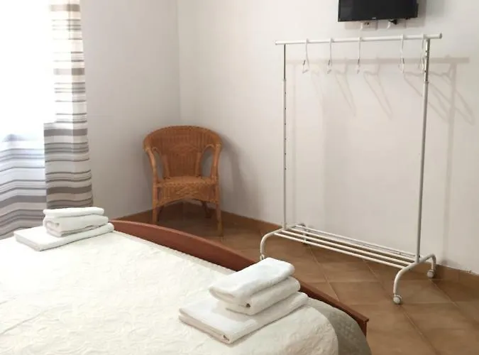 Anthea Bed & Breakfast 3*