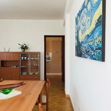 Anthea Nocleg ze śniadaniem 3*
